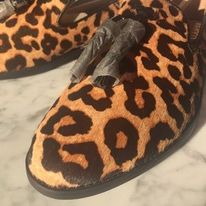 Beautiful Leopard print FS loafers. Real calf hair